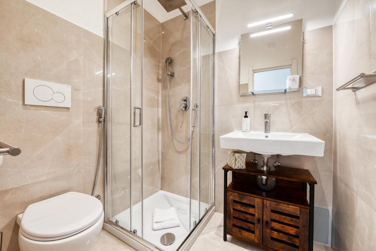 3 Rooms 3 Bathrooms - Lovely Apartment Close The Vatican Roma Exterior foto