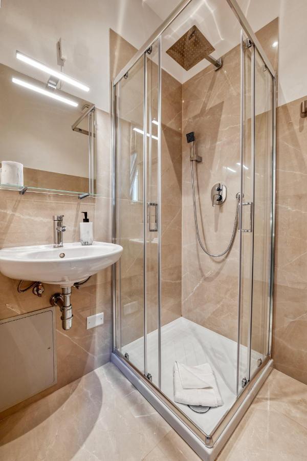 3 Rooms 3 Bathrooms - Lovely Apartment Close The Vatican Roma Exterior foto